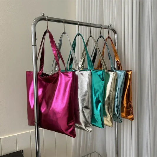 Glossy leather Tote
